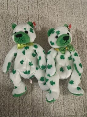 Ty White Plush Bear Pair with Green Shamrock Pattern clover beanie baby